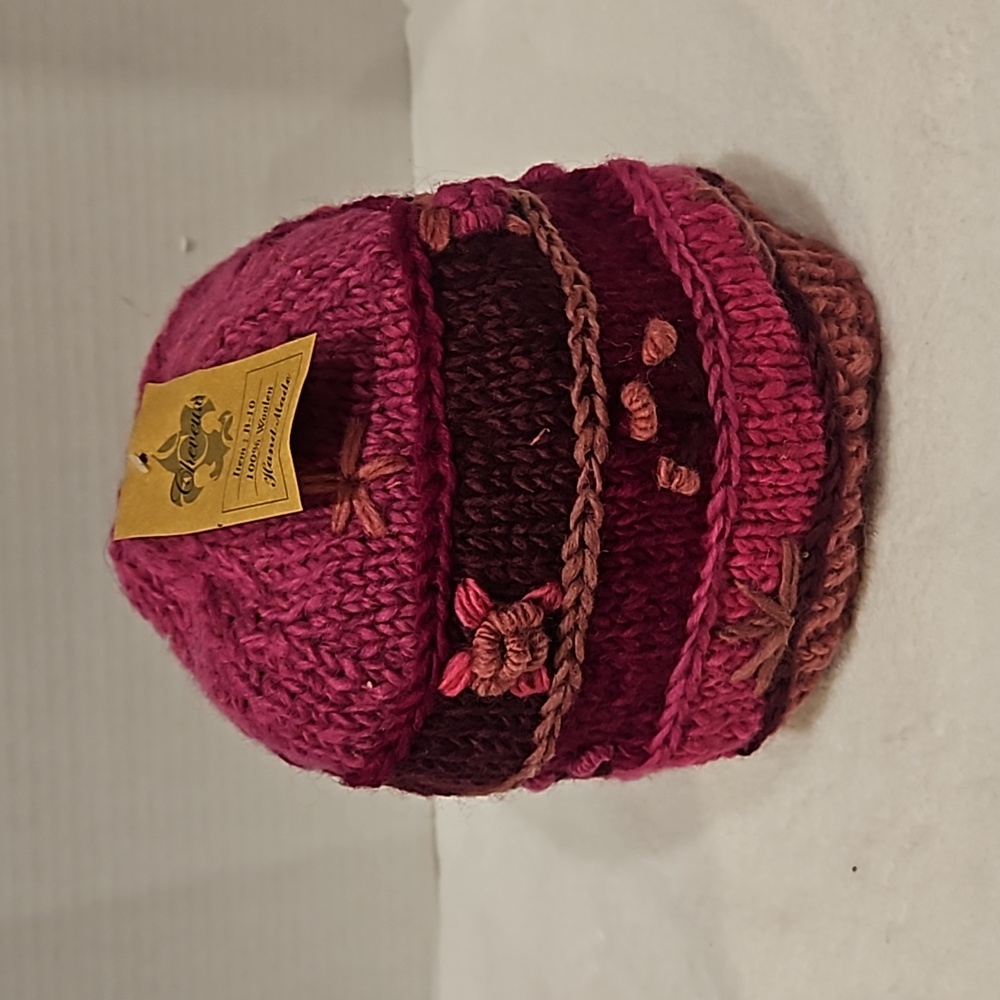 Cheveux | NWT Women's Pink Wool Winter Knitted Floral Beanie Cap